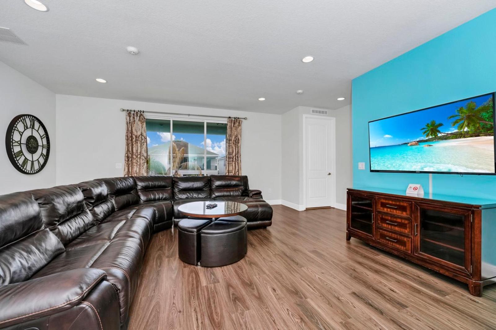 Vibrant Elite With Theater Near By Rentyl - 7605m Orlando