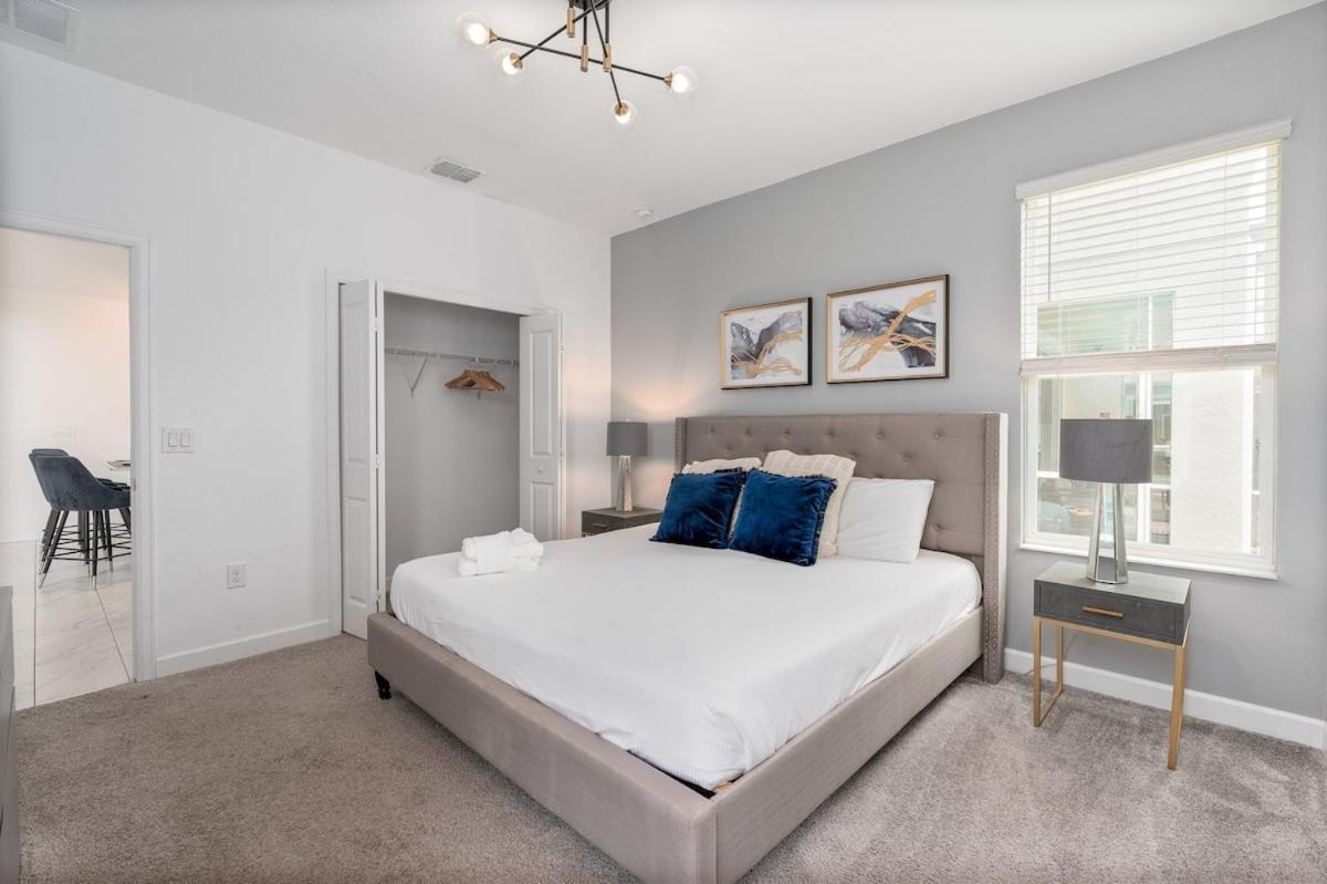Champions Gate W/ Private Pool, Perk ,near Kissimmee
