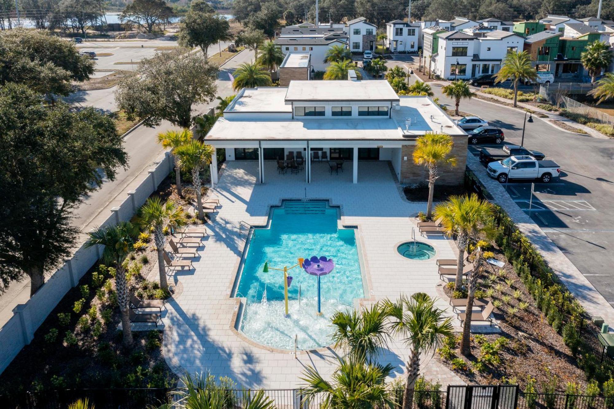 Holiday home Dluxx New Vacation With Splash Pool 240 *