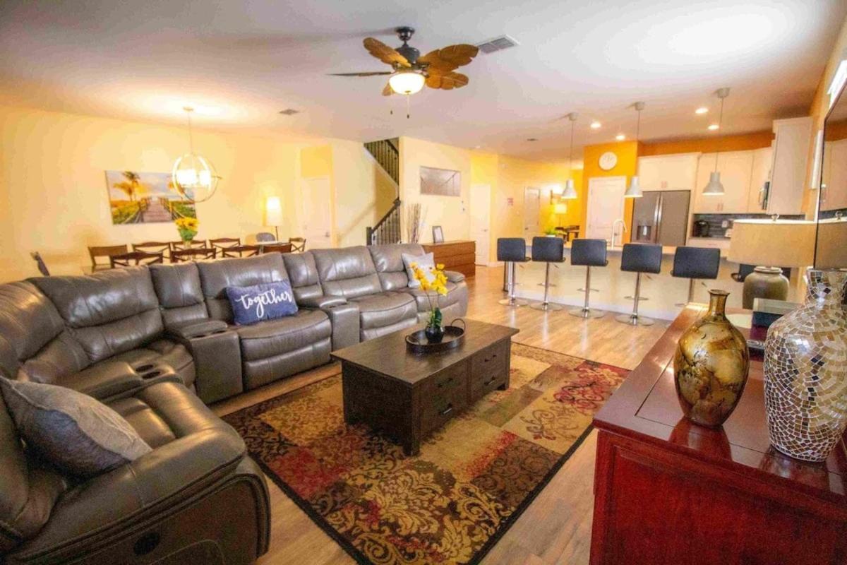 1573 Mc - Grand Champions Retreat A 9-bedroom For Memorable Getaways Davenport