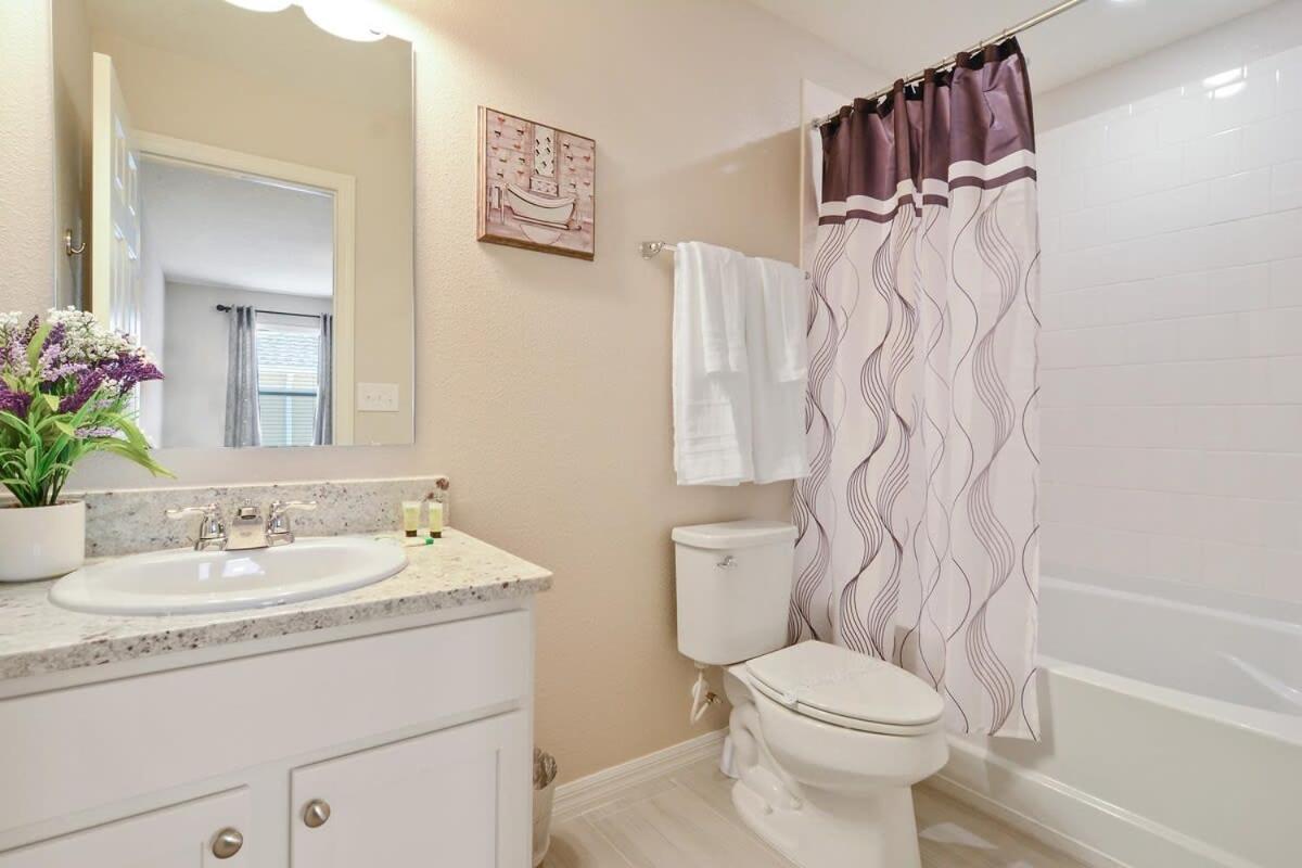 Holiday home Four Bedroom W/ Gameroom 5152a