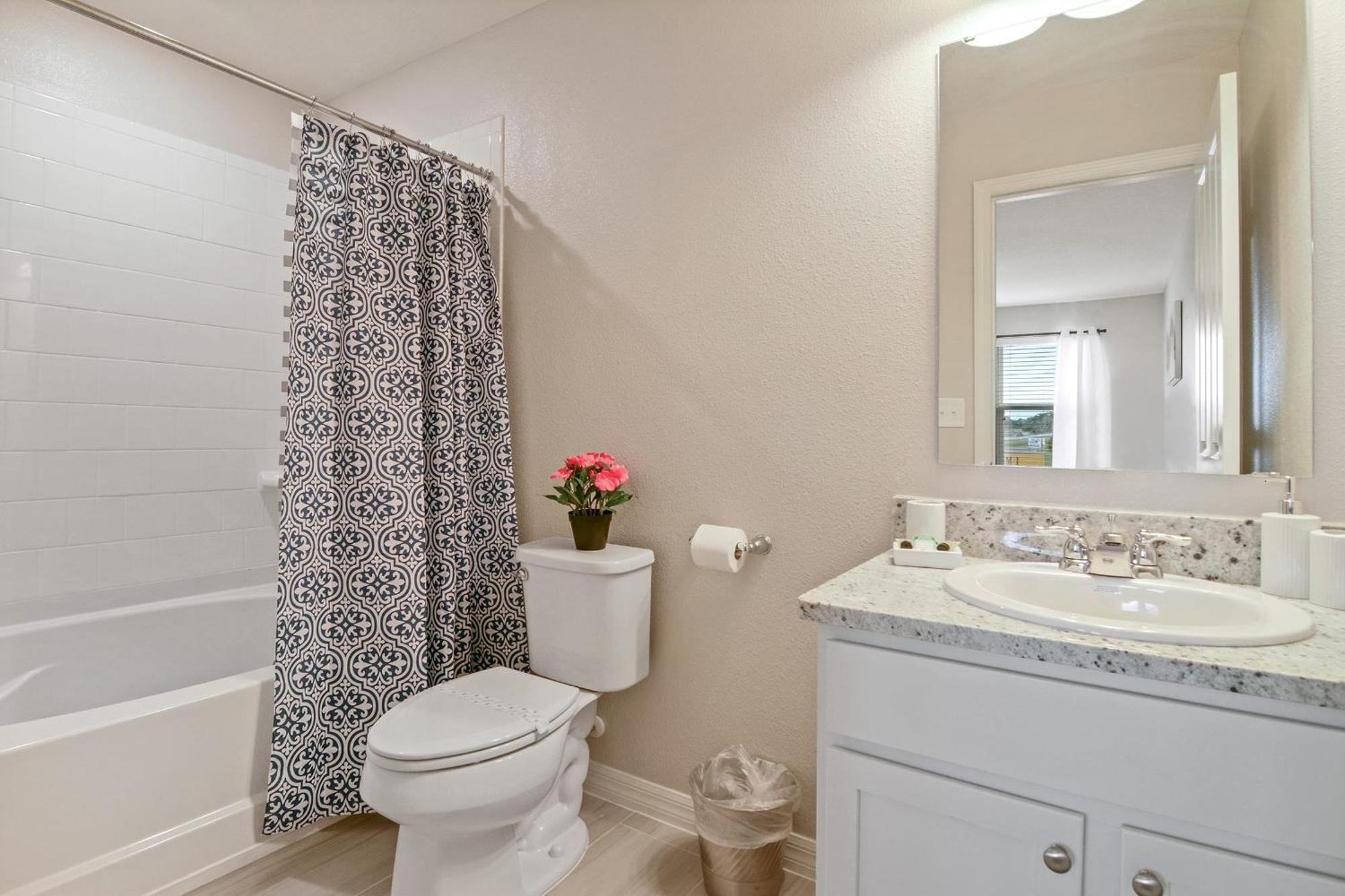 Holiday home Family Friendly Four Bedrooms 5145