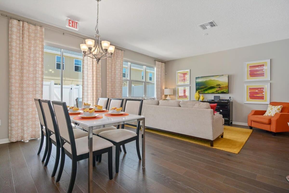 4bd Sleeps 9 W Jacuzzi Close To @ Compass Bay 5113c