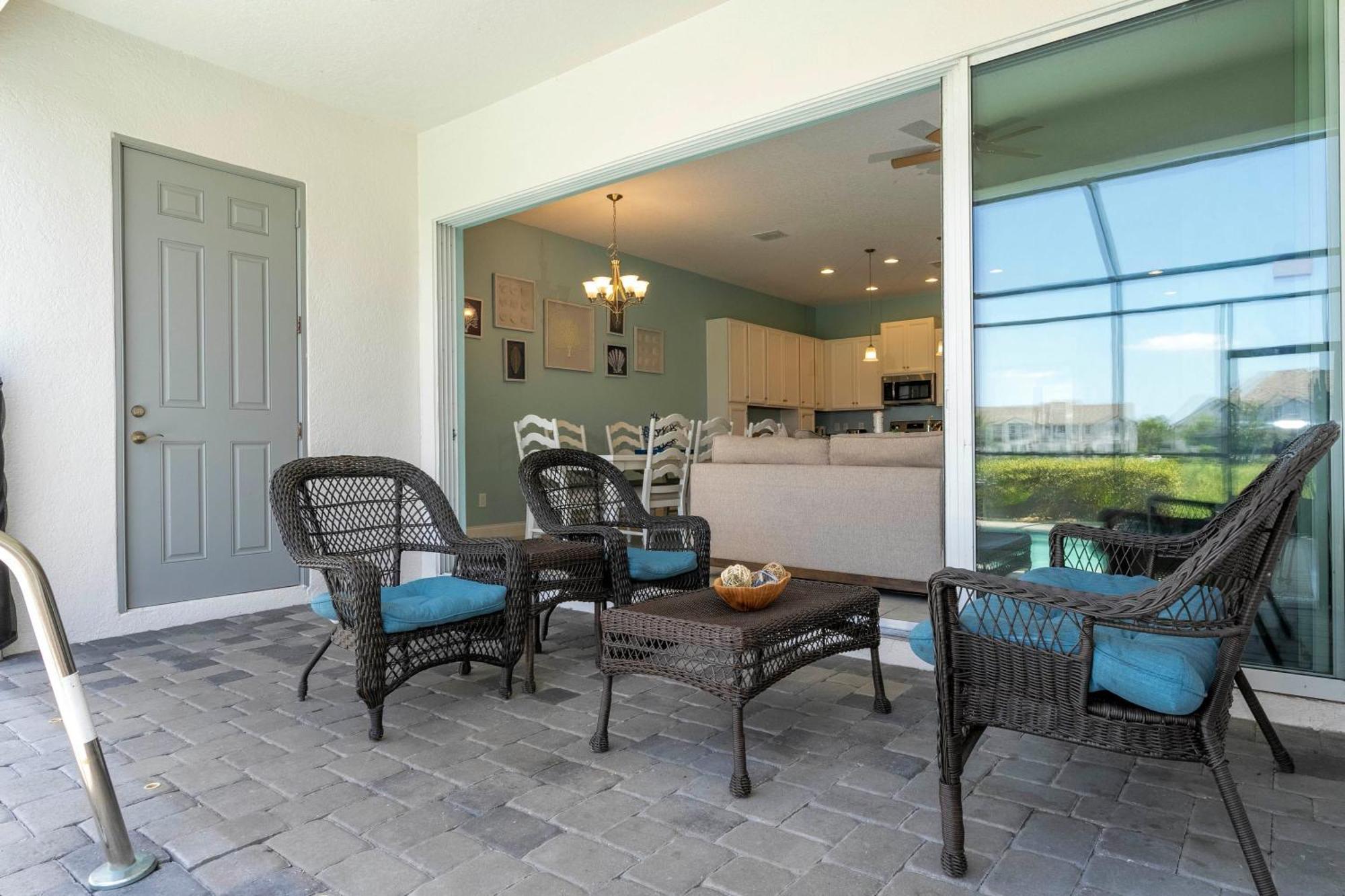 Marvelous 4 Bedroom W/ Pool @ Festival 197 *