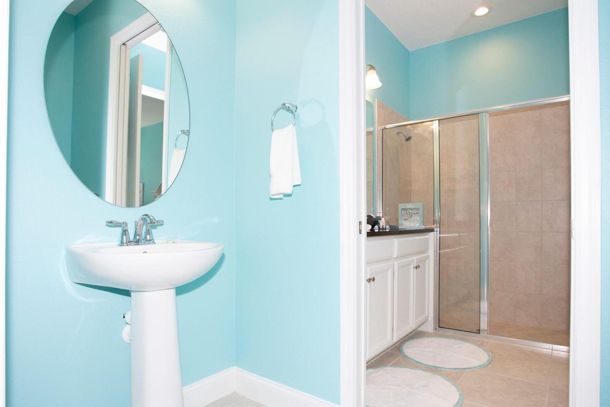 Marvelous 4 Bedroom W/ Pool @ Festival 197 *
