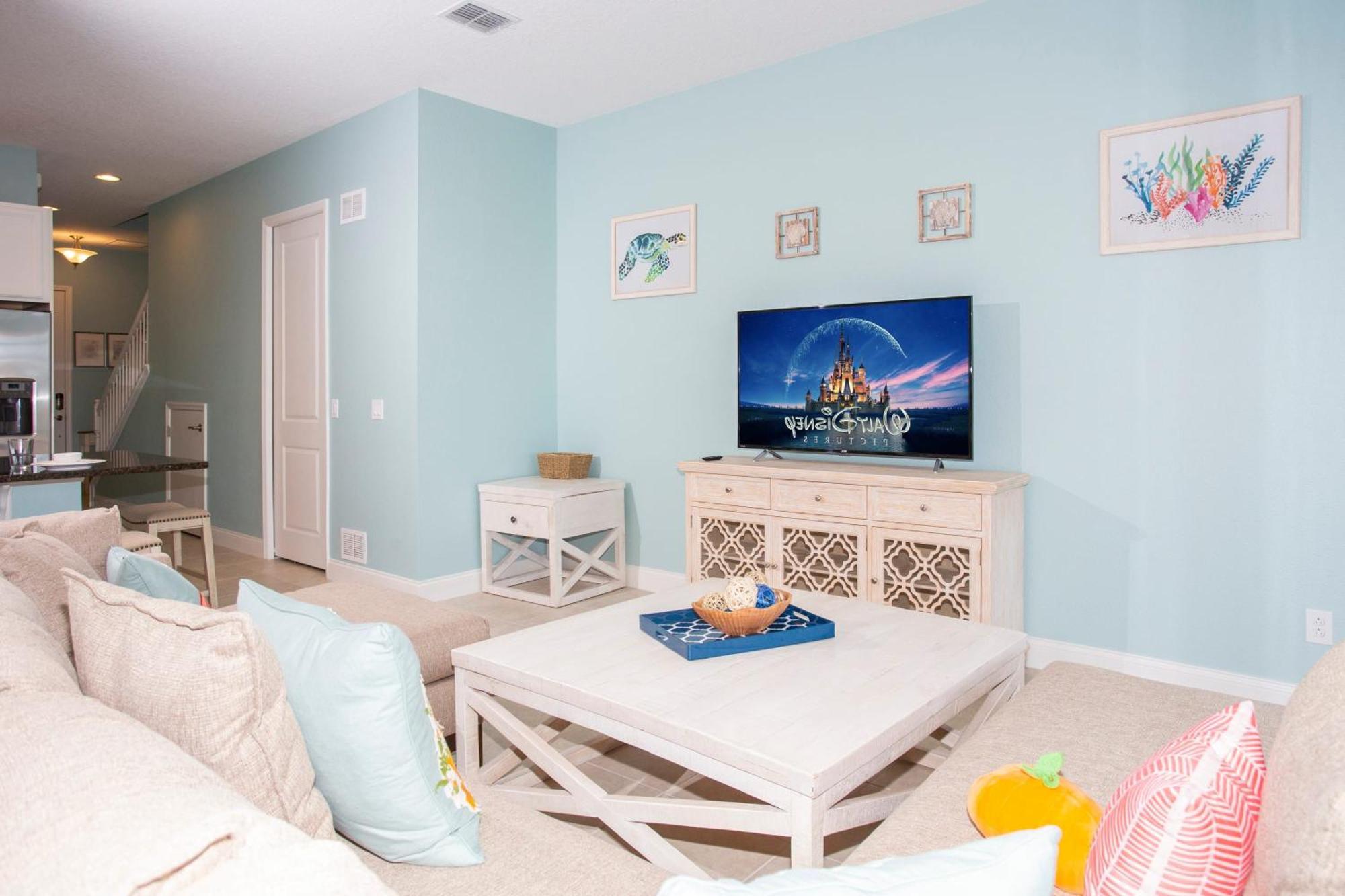 Marvelous 4 Bedroom W/ Pool @ Festival 197 *