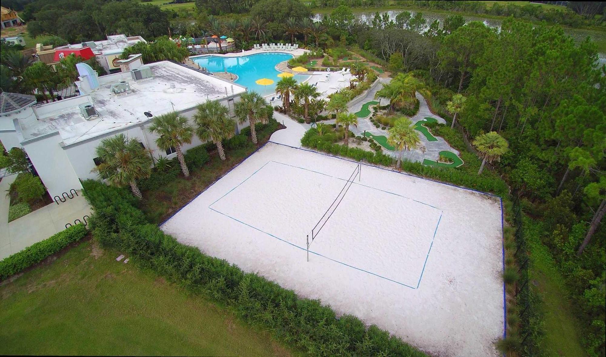 Stunning 5 Bd W/ Pool Close To 174 *