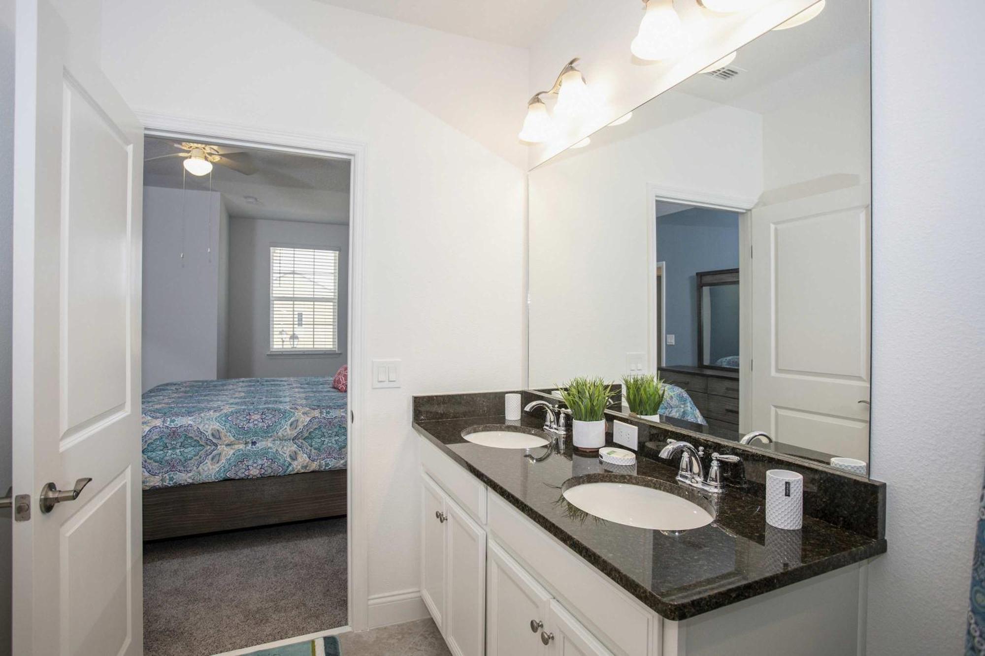 Holiday home Stunning 5 Bd W/ Pool Close To 174