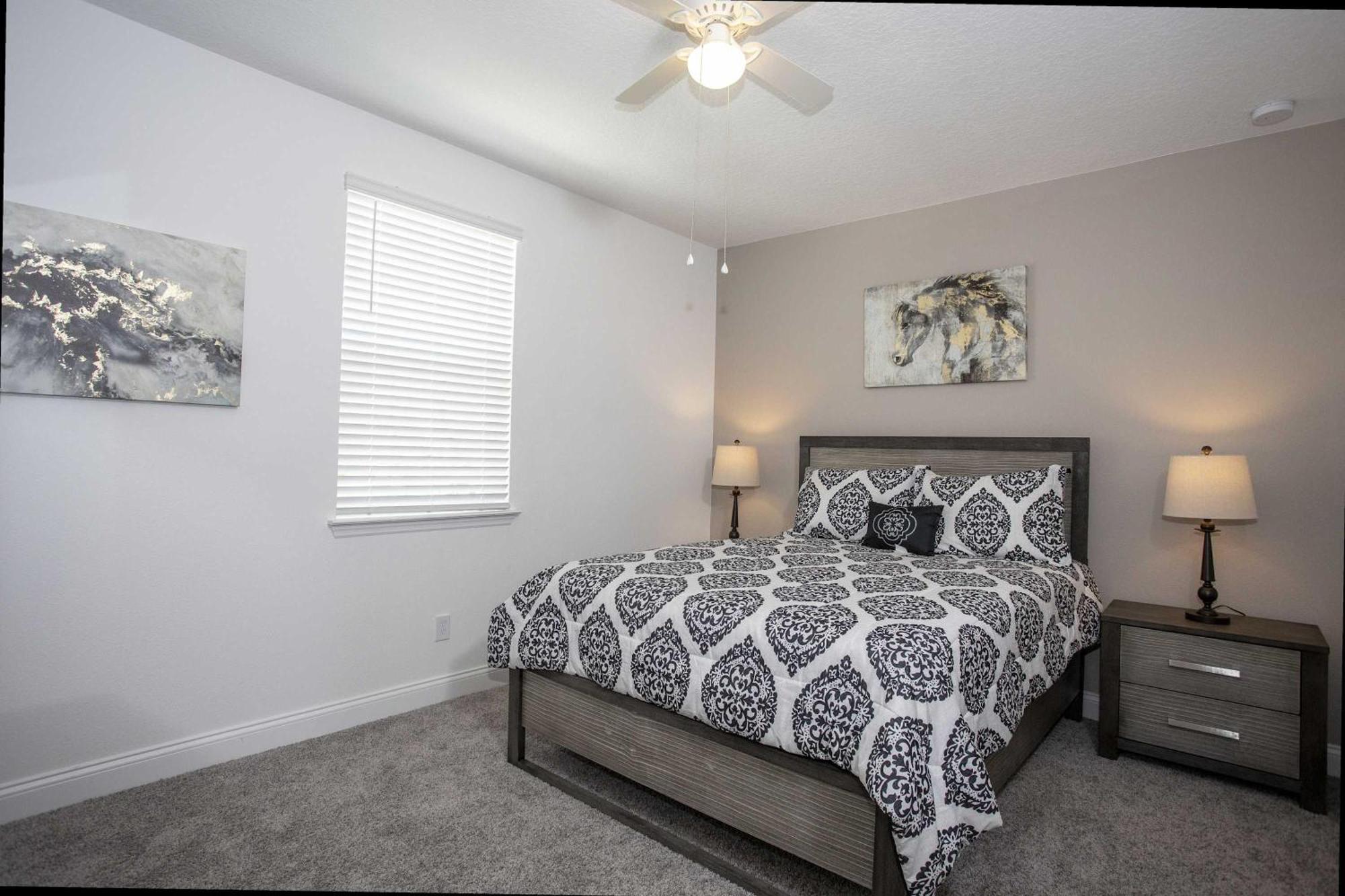 Stunning 5 Bd W/ Pool Close To 174 Holiday home *