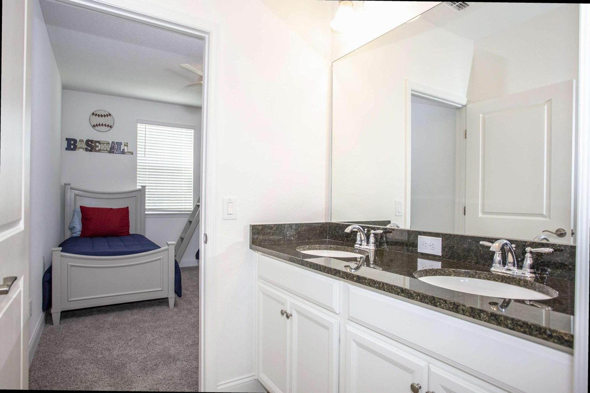 Stunning 5 Bd W/ Pool Close To 174 Holiday home Davenport