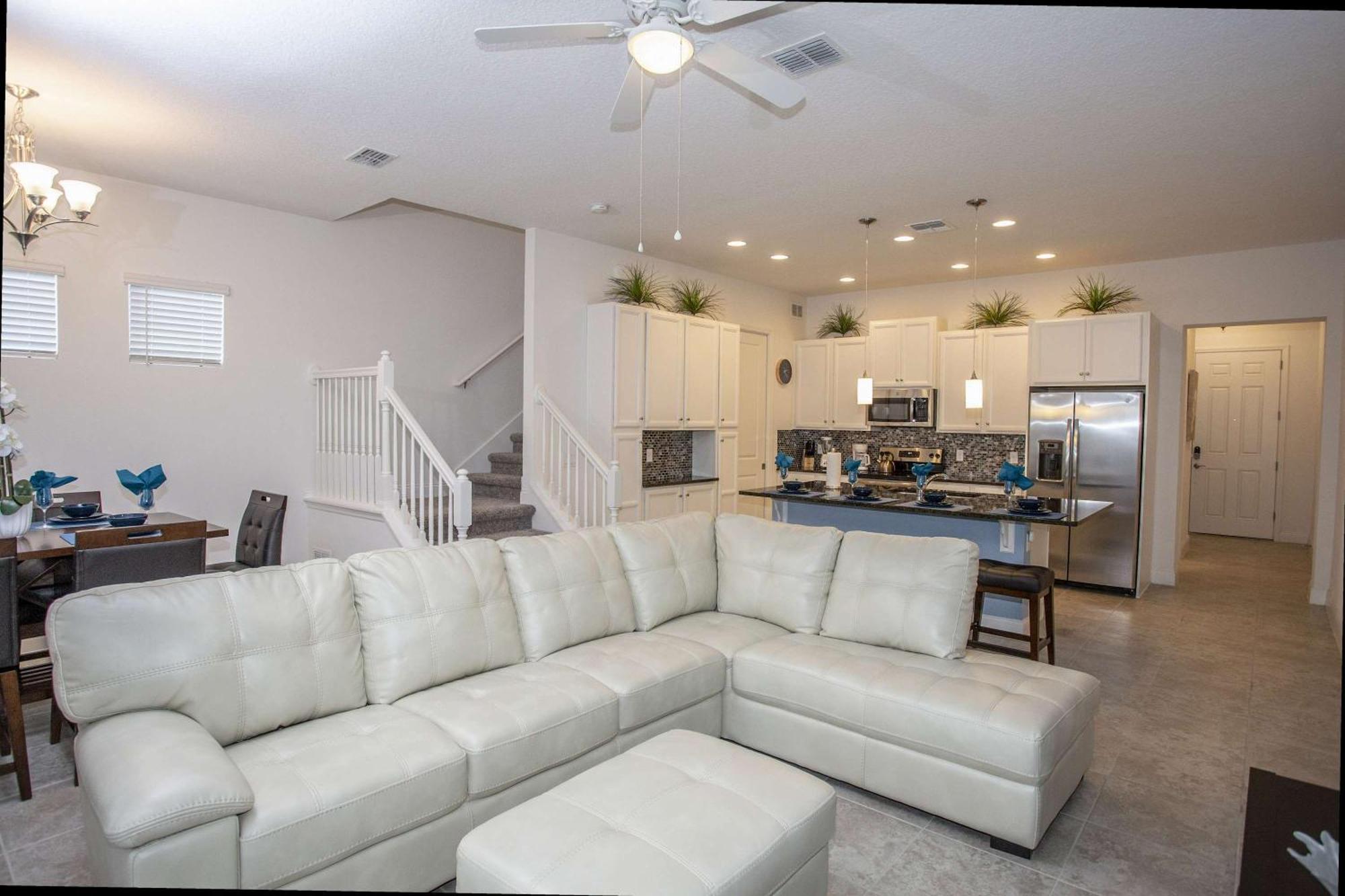 Stunning 5 Bd W/ Pool Close To 174 Holiday home Davenport