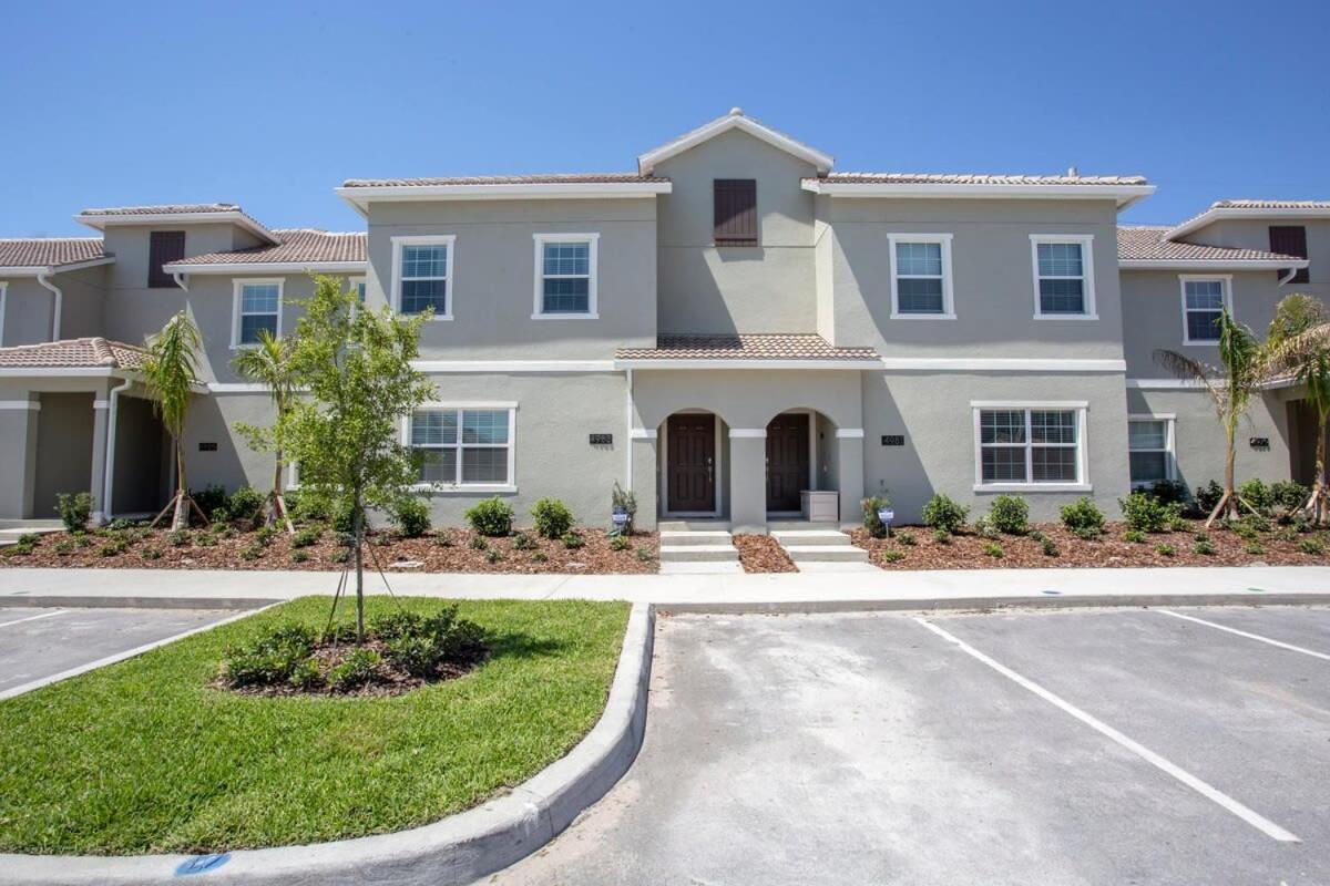 Luxurious 4bd W/ Pool 4983 Holiday home