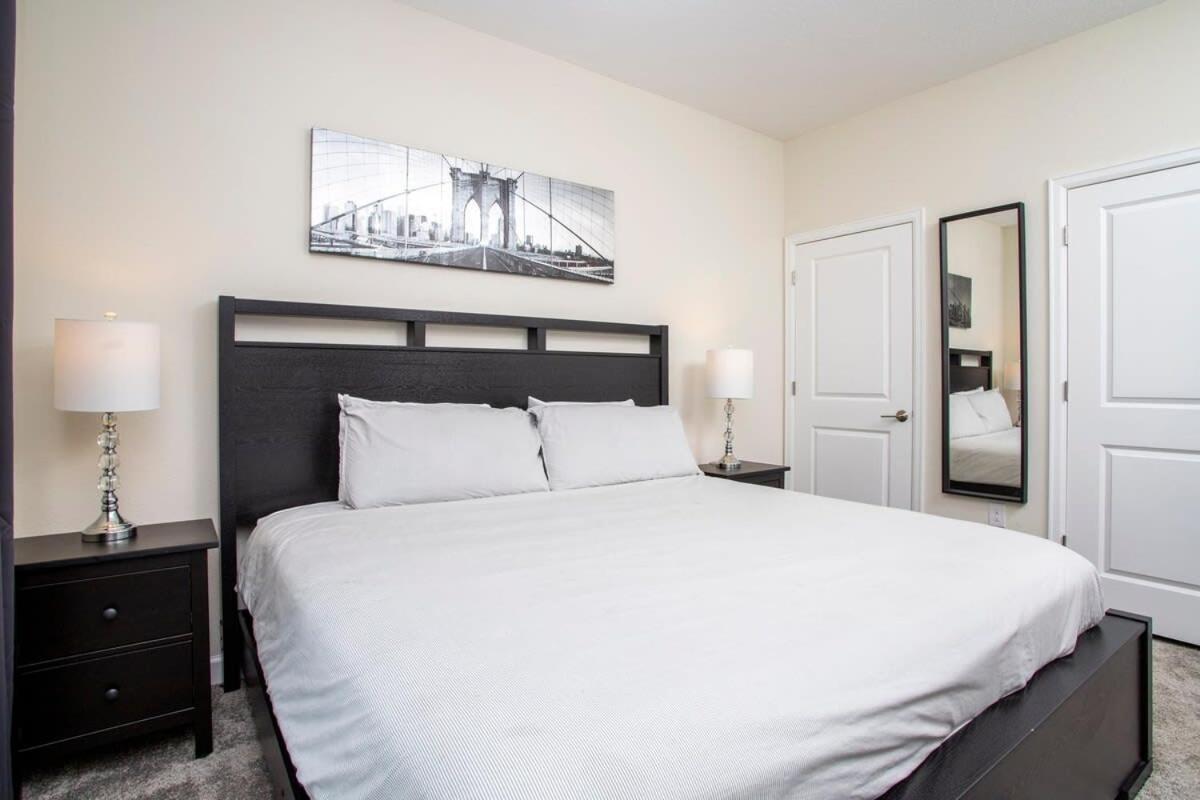 Gorgeous Four Bd W/ Pool Close To 5035 Holiday home