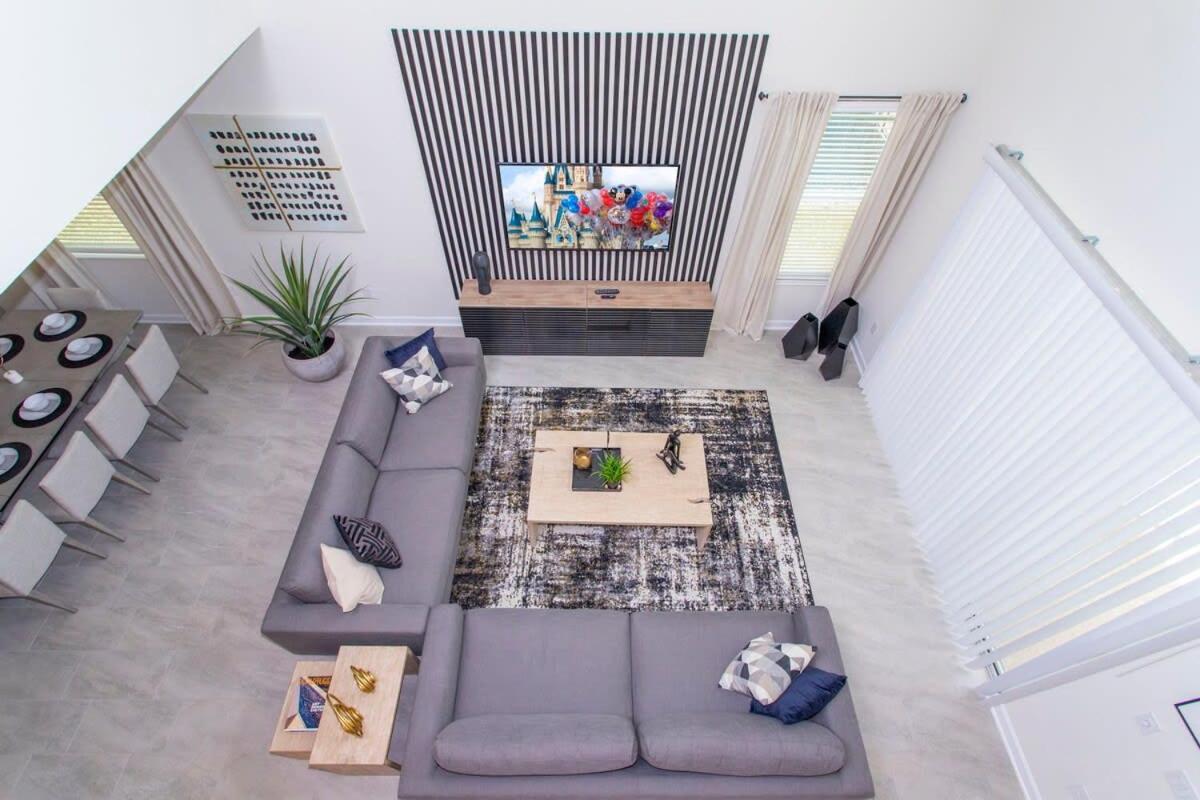 Stunning 5 Bd W/ Pool Close To @ Storey 2767 Holiday home