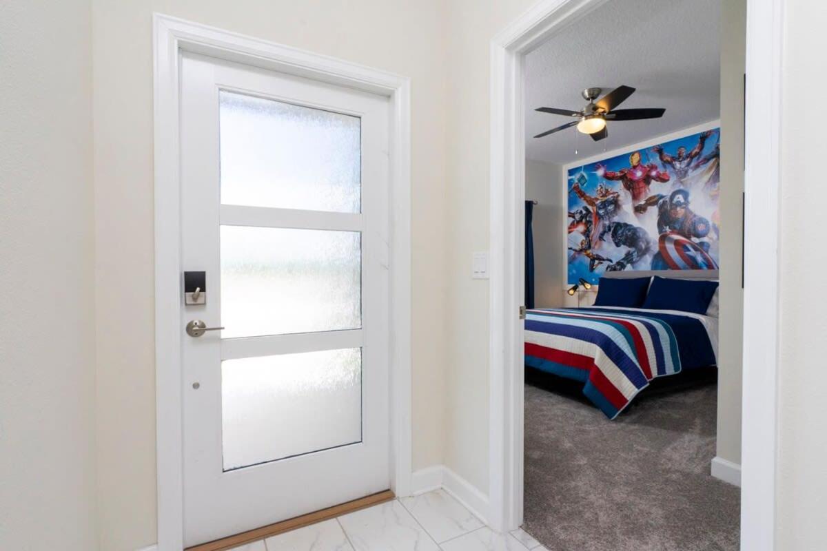Stunning 5 Bd W/ Pool Close To 2905 Holiday home *