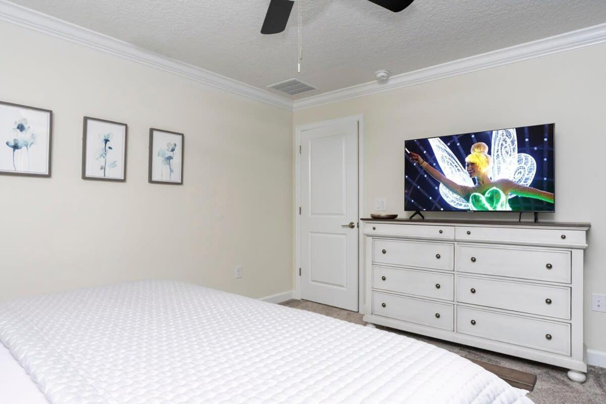 Stunning 5 Bd W/ Pool Close To 2905 Holiday home Kissimmee