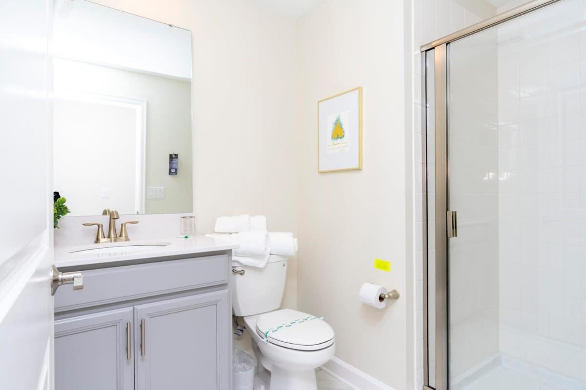 Stunning 5 Bd W/ Pool Close To 2905 *