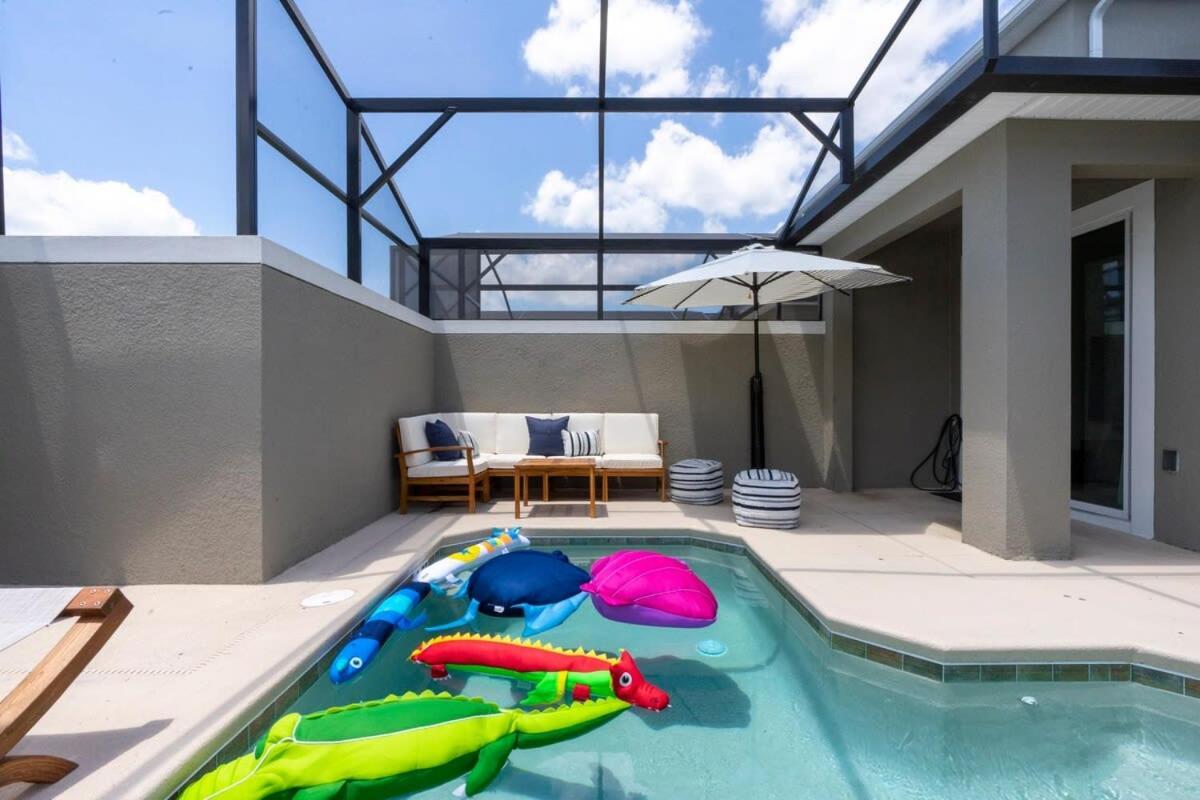 Stunning 5 Bd W/ Pool Close To 2905 Kissimmee