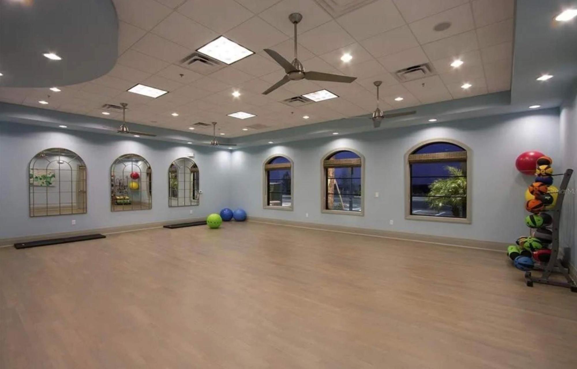 Holiday home Stunning 5 Bd W/ Pool Close To @ Champions Gate 1012 Davenport