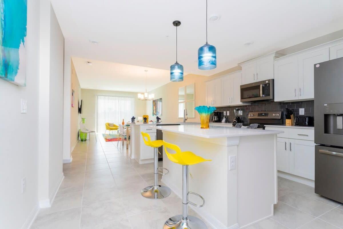 Family Friendly 2 Bd Close To @ Storey 105 3161 Kissimmee