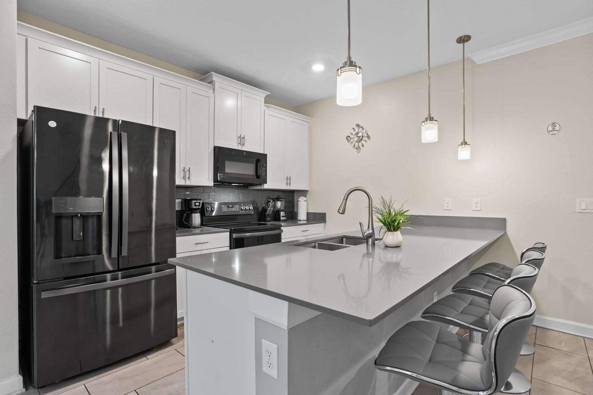 Stunning 5 Bd W/ Pool Close To @ Champions Gate 1012 Holiday home *