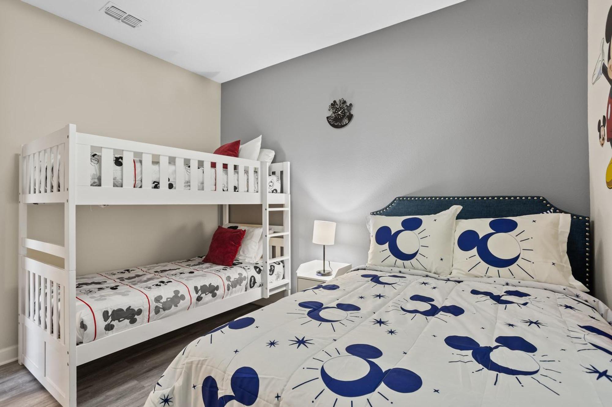 Holiday home Stunning 5 Bd W/ Pool Close To @ Champions Gate 1012