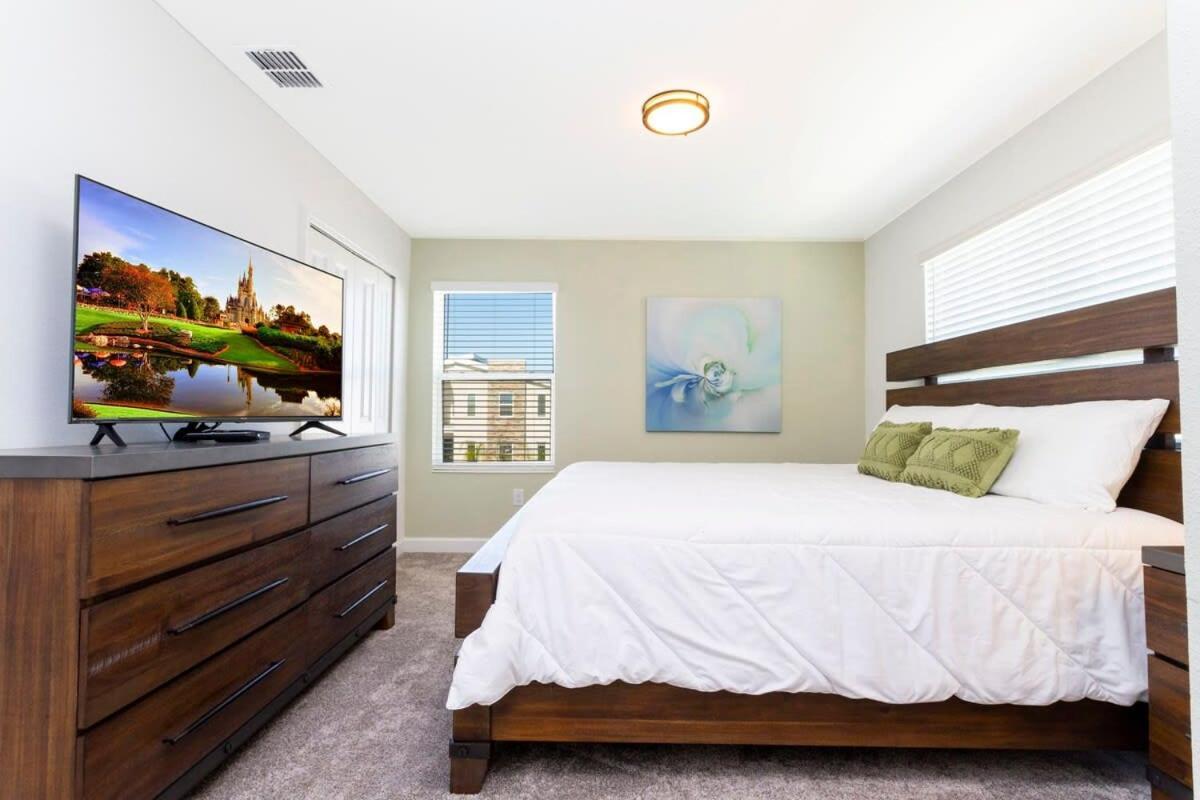 Gorgeous 5 Bd W/ Pool Close To @ Champions Gate 948 Holiday home *