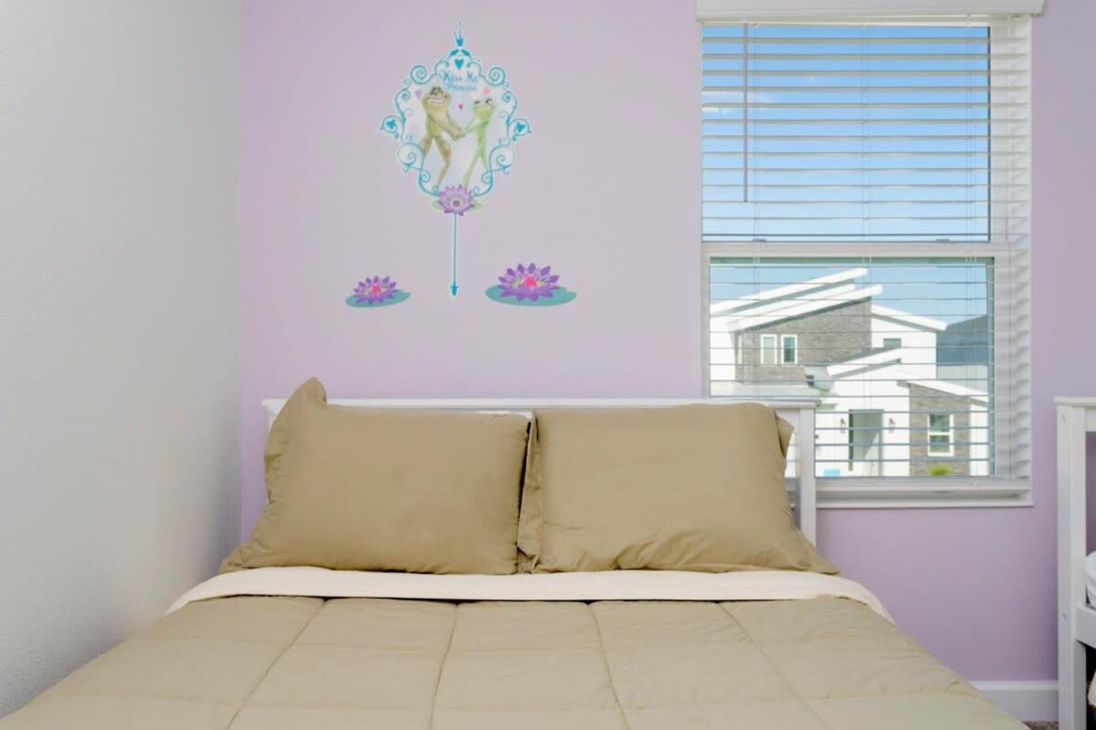 Gorgeous 5 Bd W/ Pool Close To @ Champions Gate 948 Holiday home *