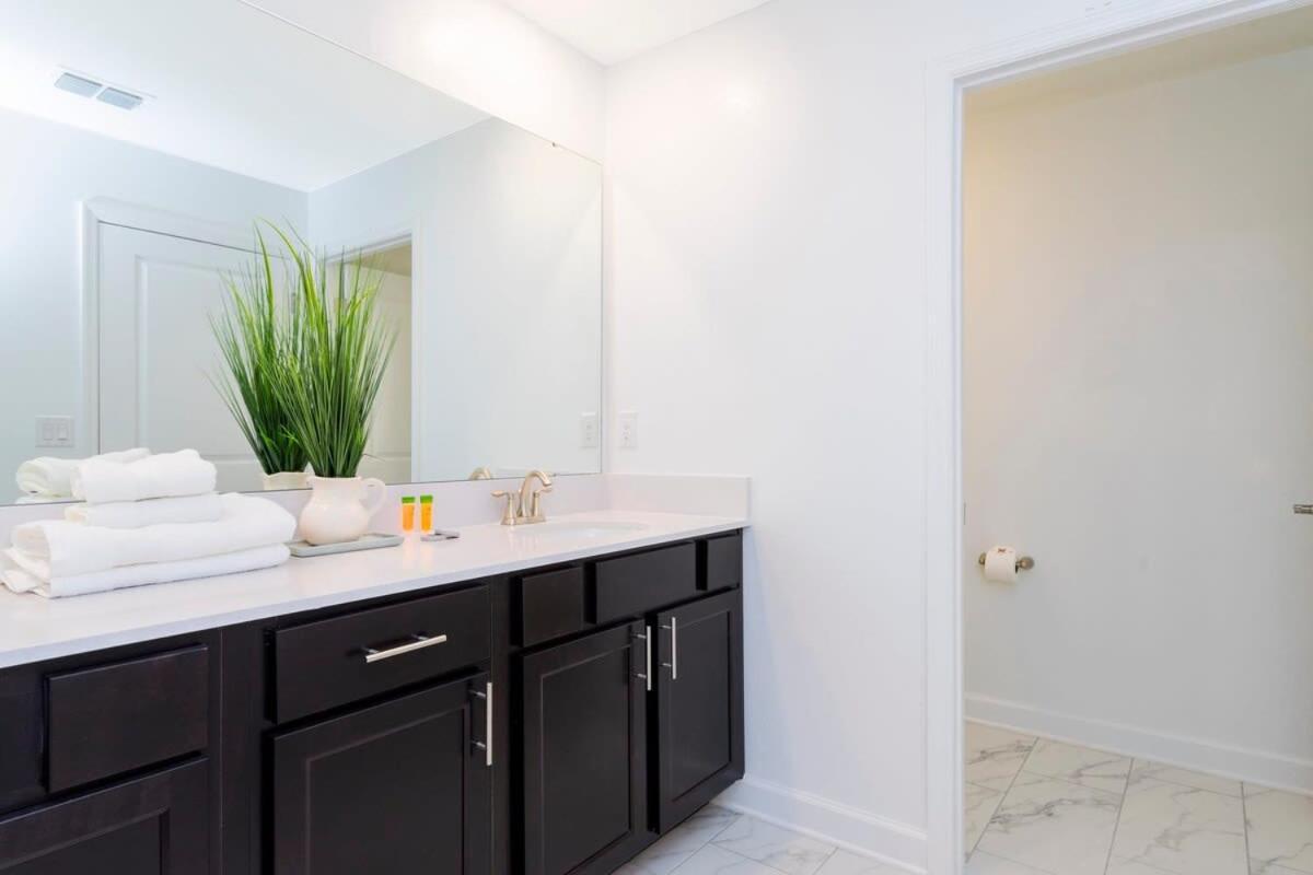 Gorgeous 5 Bd W/ Pool Close To @ Champions Gate 948
