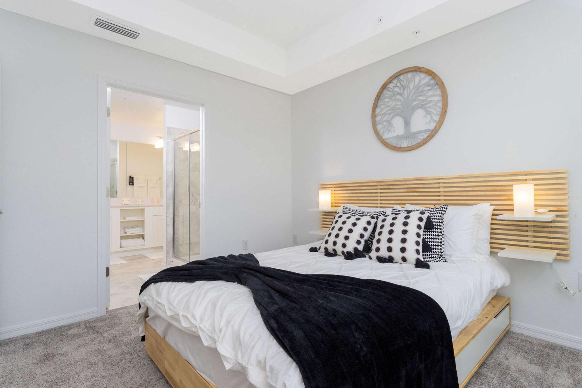 Gorgeous 3bd 8 Guests @storey Close To 101 3191 *