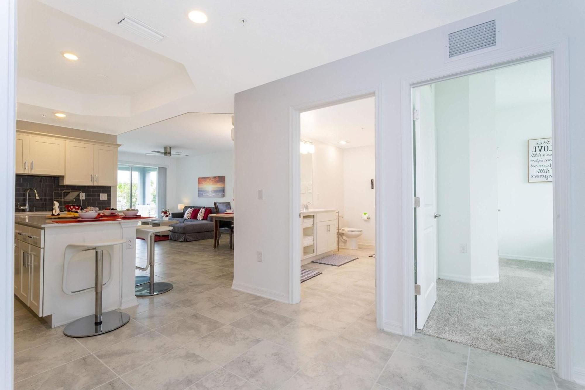 Gorgeous 3bd 8 Guests @storey Close To 101 3191