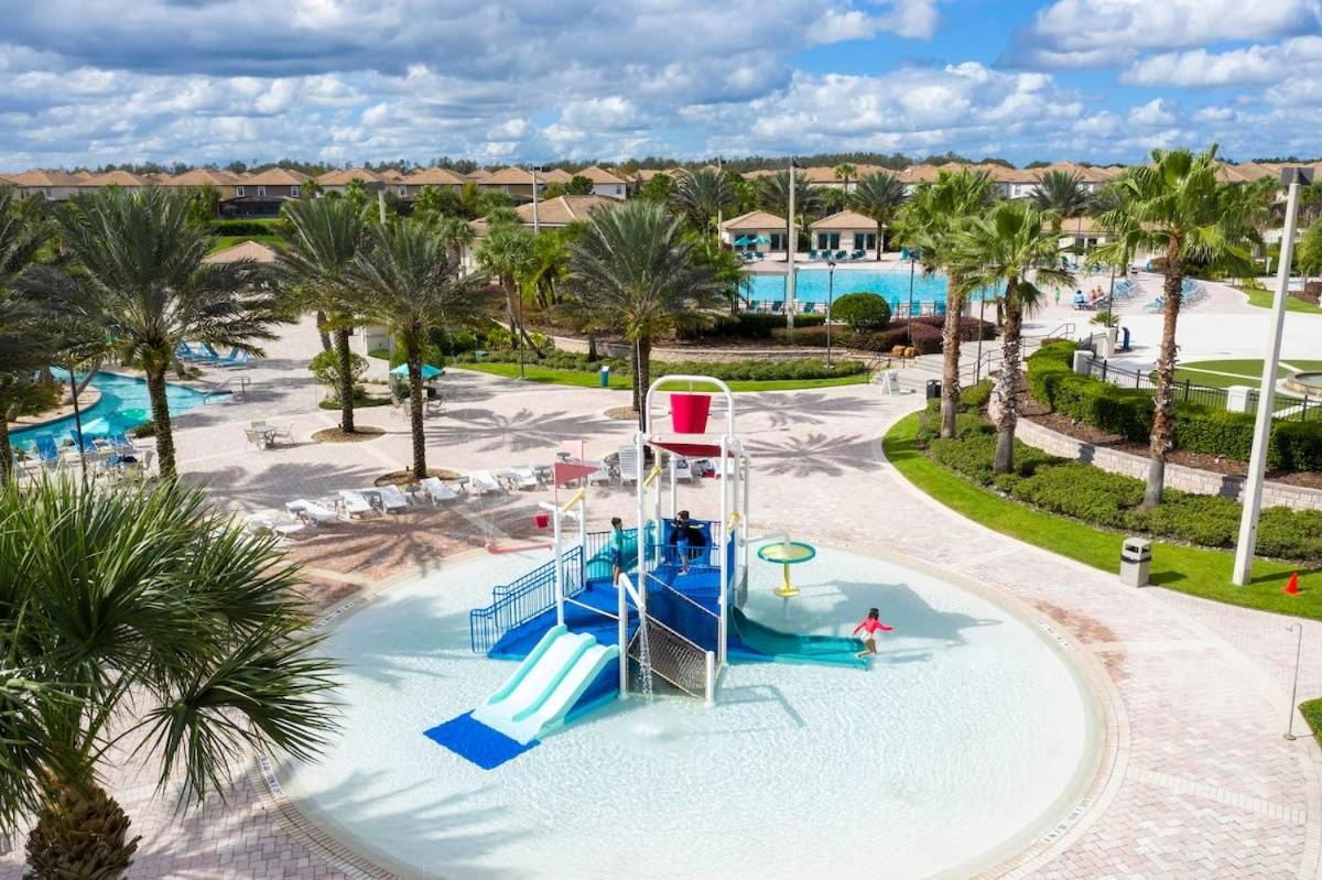 Splendid 4 Bd W/ Pool Close To @ Champions Gate 1006 Holiday home