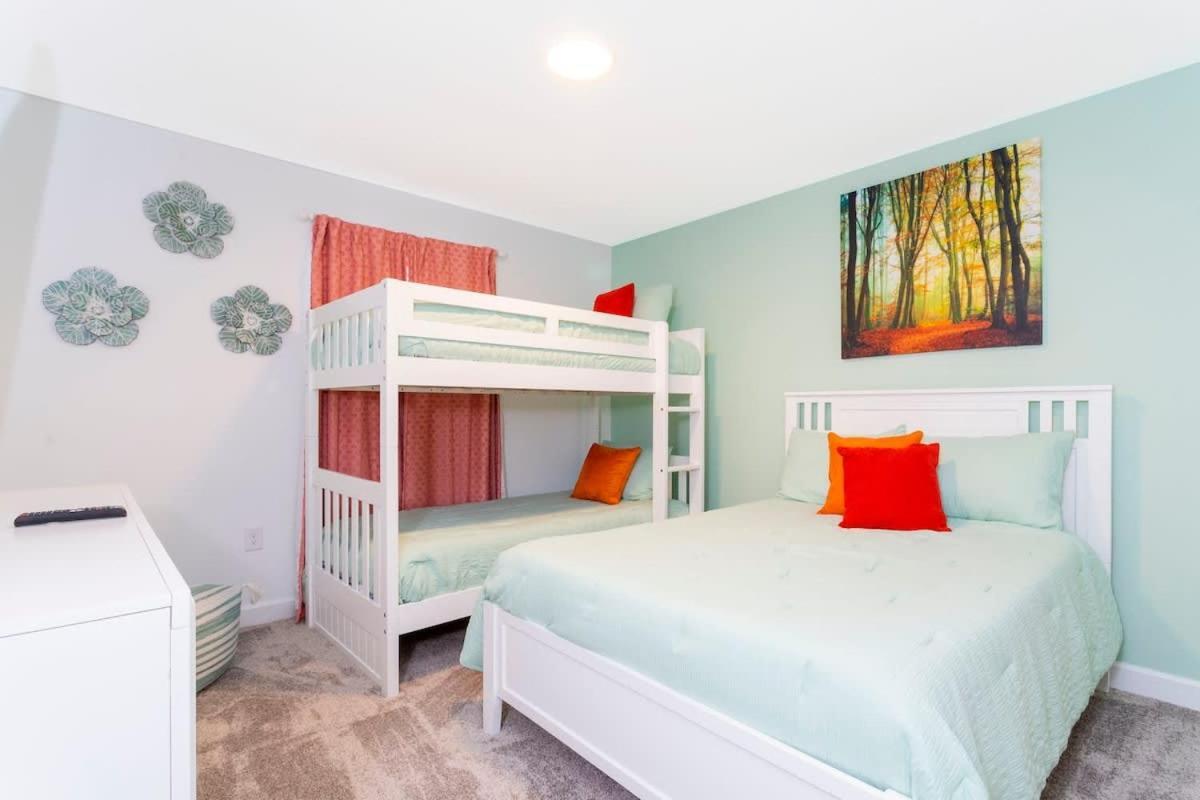 Splendid 4 Bd W/ Pool Close To @ Champions Gate 1006 Kissimmee