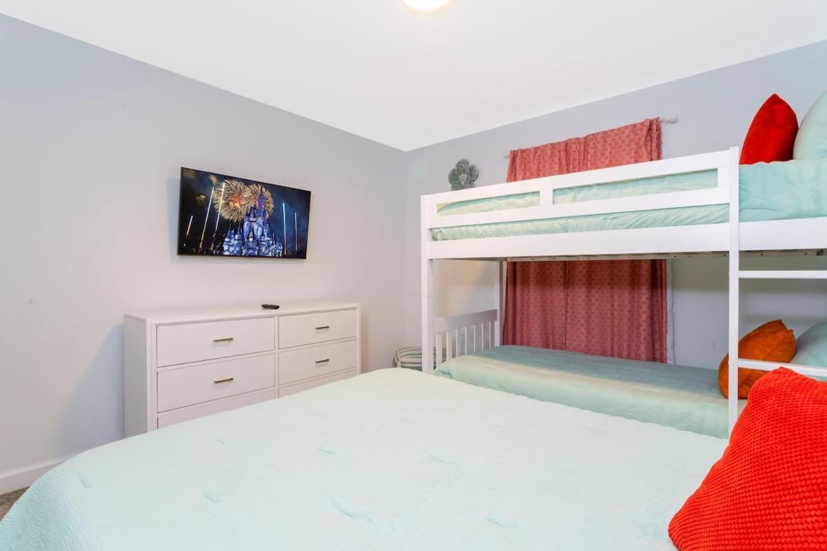 Splendid 4 Bd W/ Pool Close To @ Champions Gate 1006 * Kissimmee