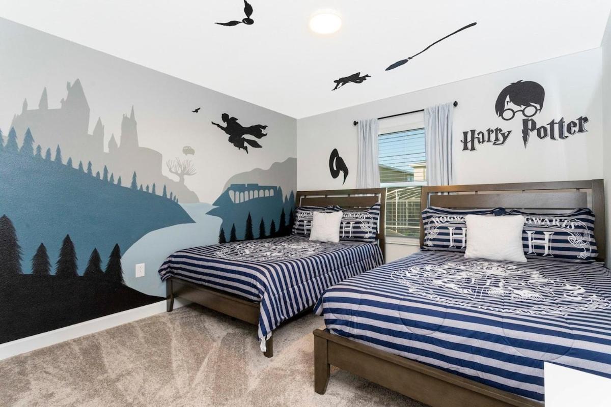 Splendid 4 Bd W/ Pool Close To @ Champions Gate 1006 *