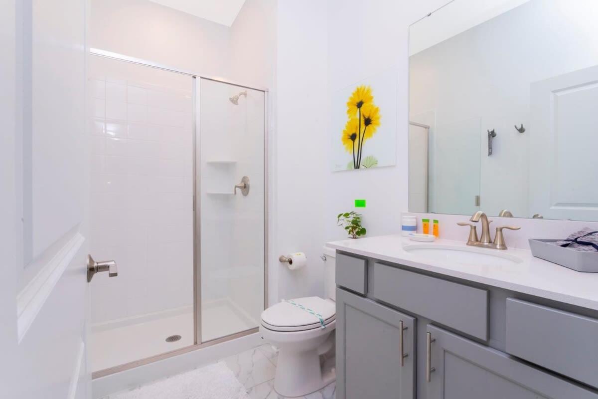 Splendid 4 Bd W/ Pool Close To @ Champions Gate 1006 Holiday home *