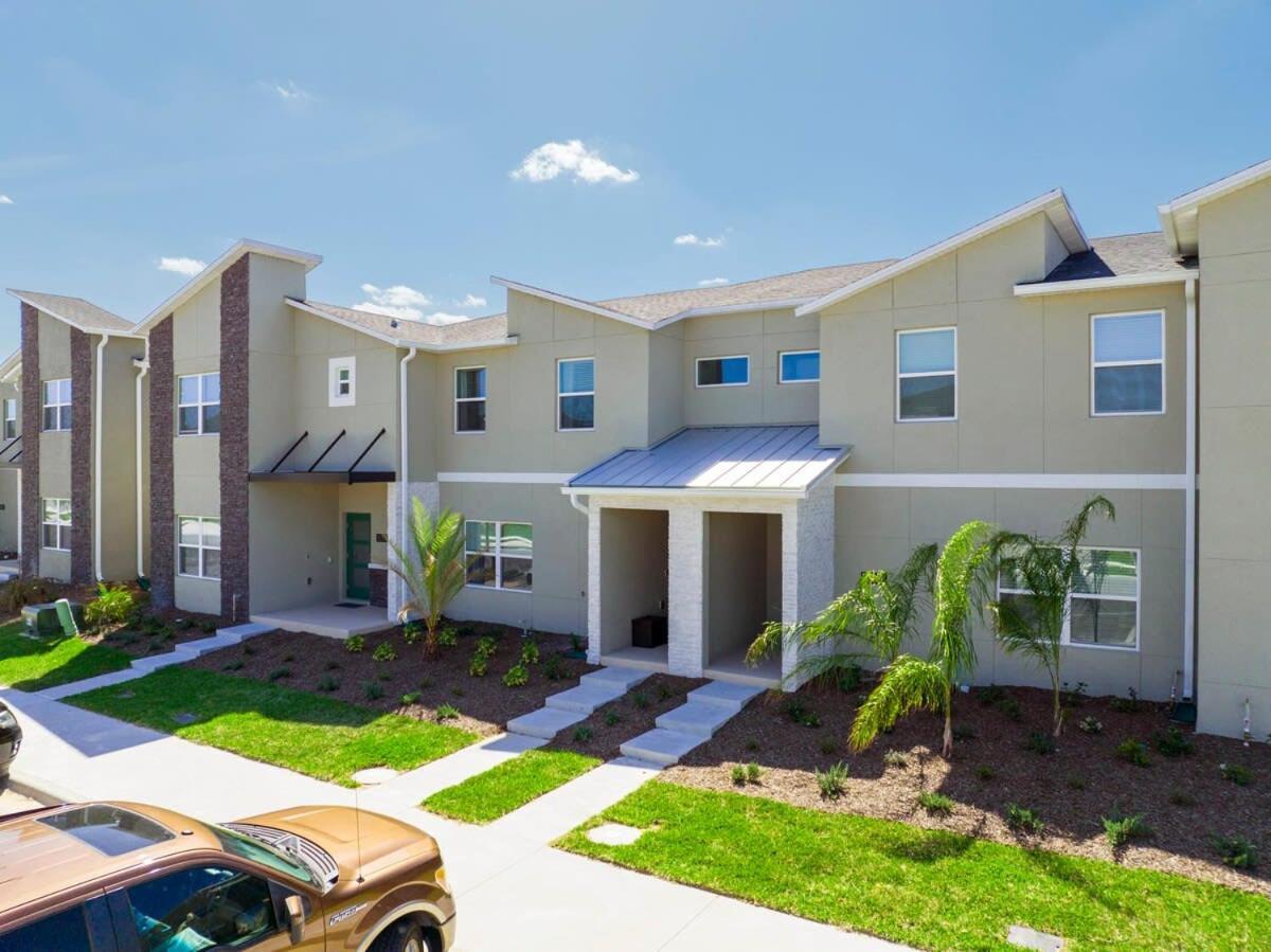 Splendid 4 Bd W/ Pool Close To @ Champions Gate 1006 * Kissimmee