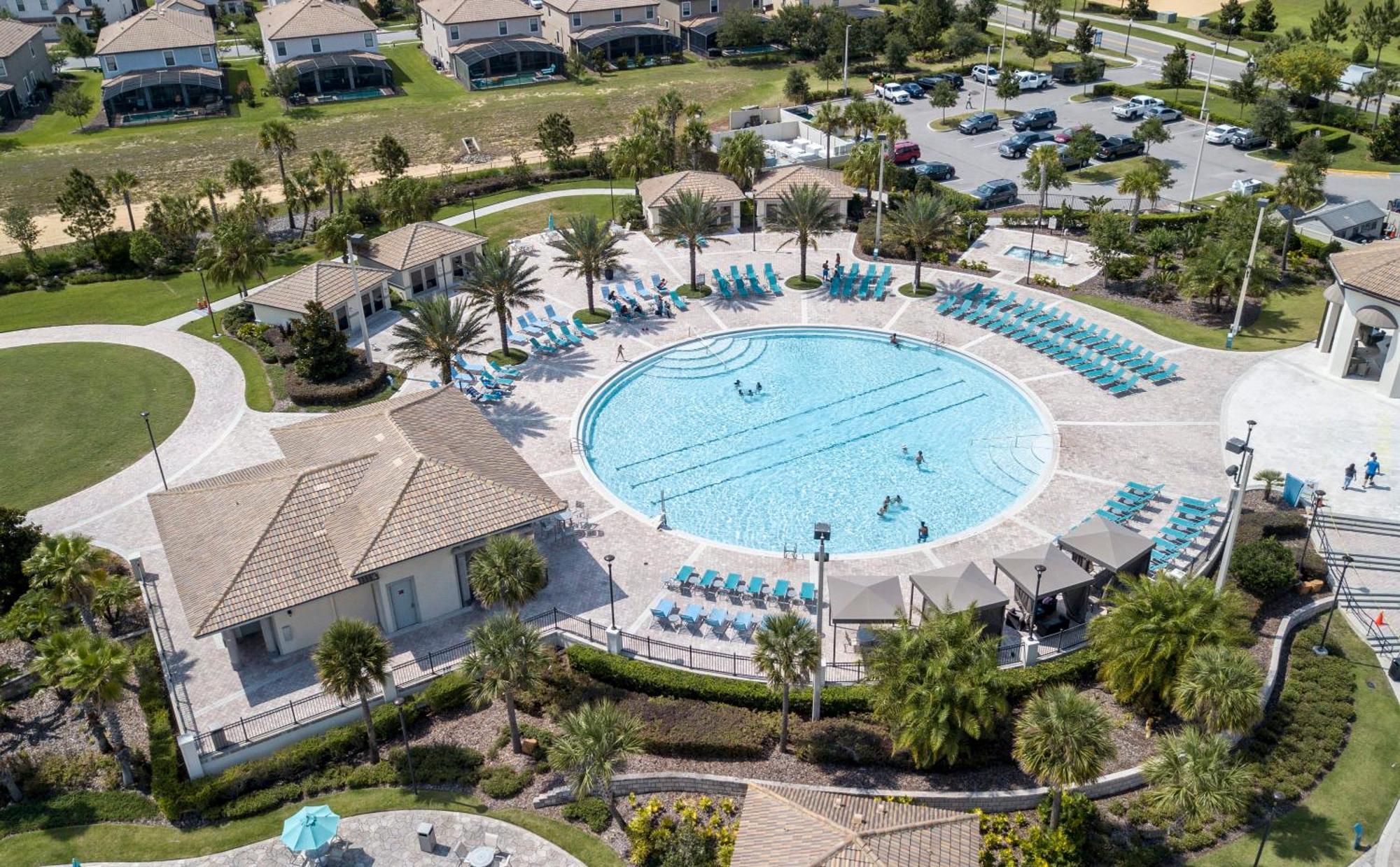 Stunning 4 Bd W/ Pool Close To @ Champions Gate 990 * Kissimmee