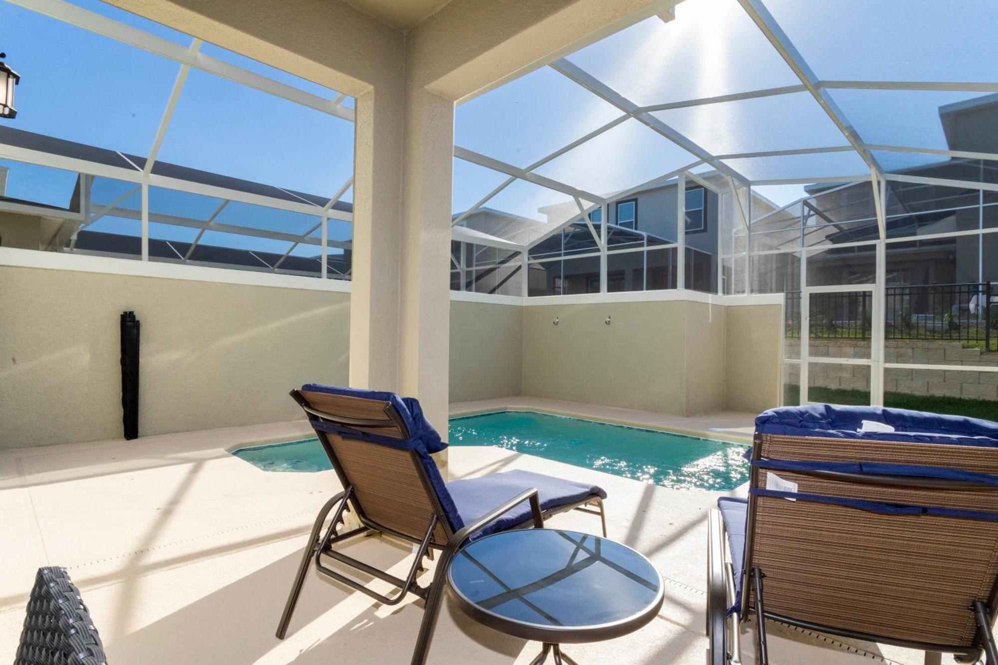 Holiday home Stunning 4 Bd W/ Pool Close To @ Champions Gate 990 Kissimmee