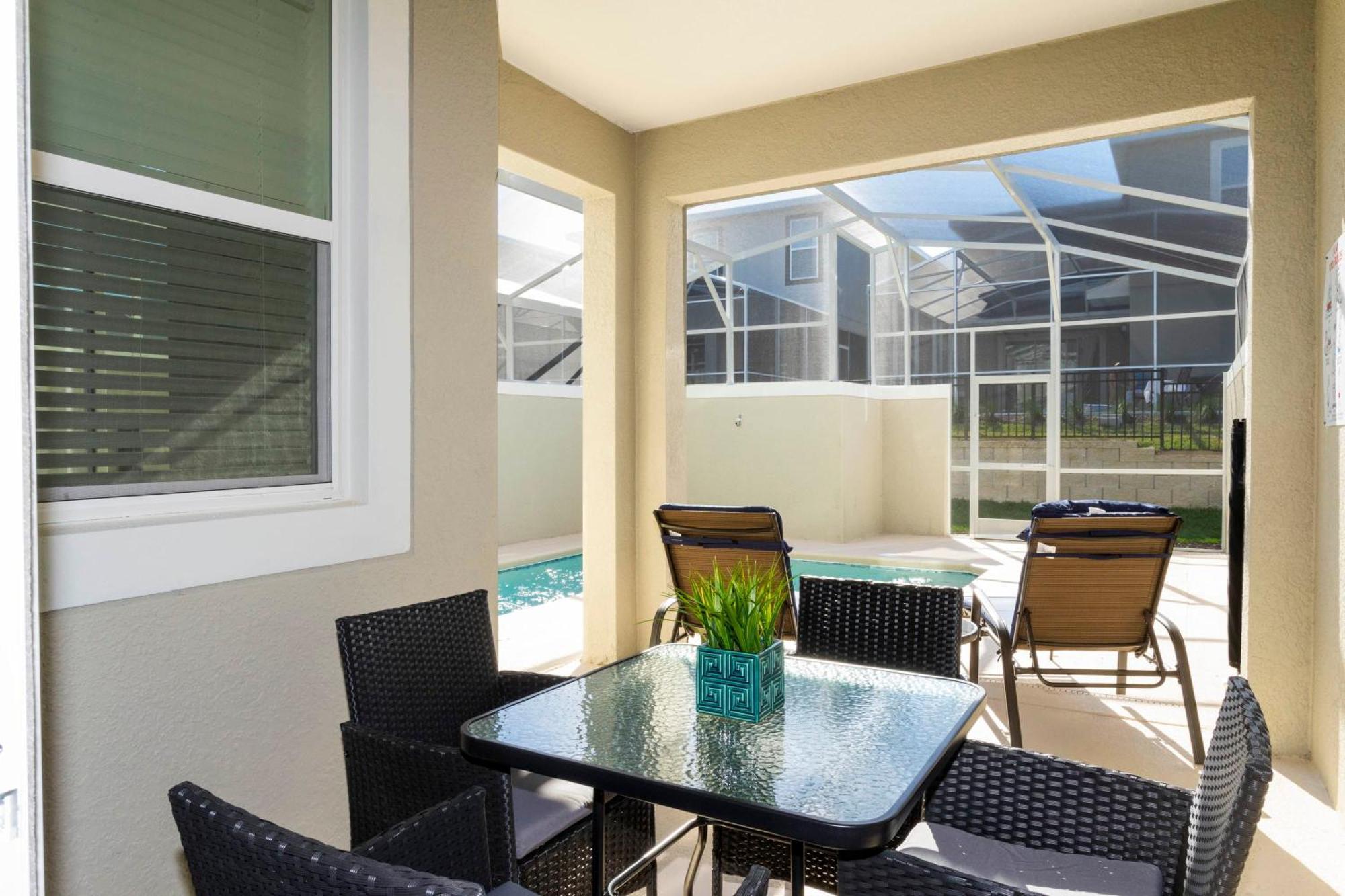 Stunning 4 Bd W/ Pool Close To @ Champions Gate 990 Holiday home Kissimmee