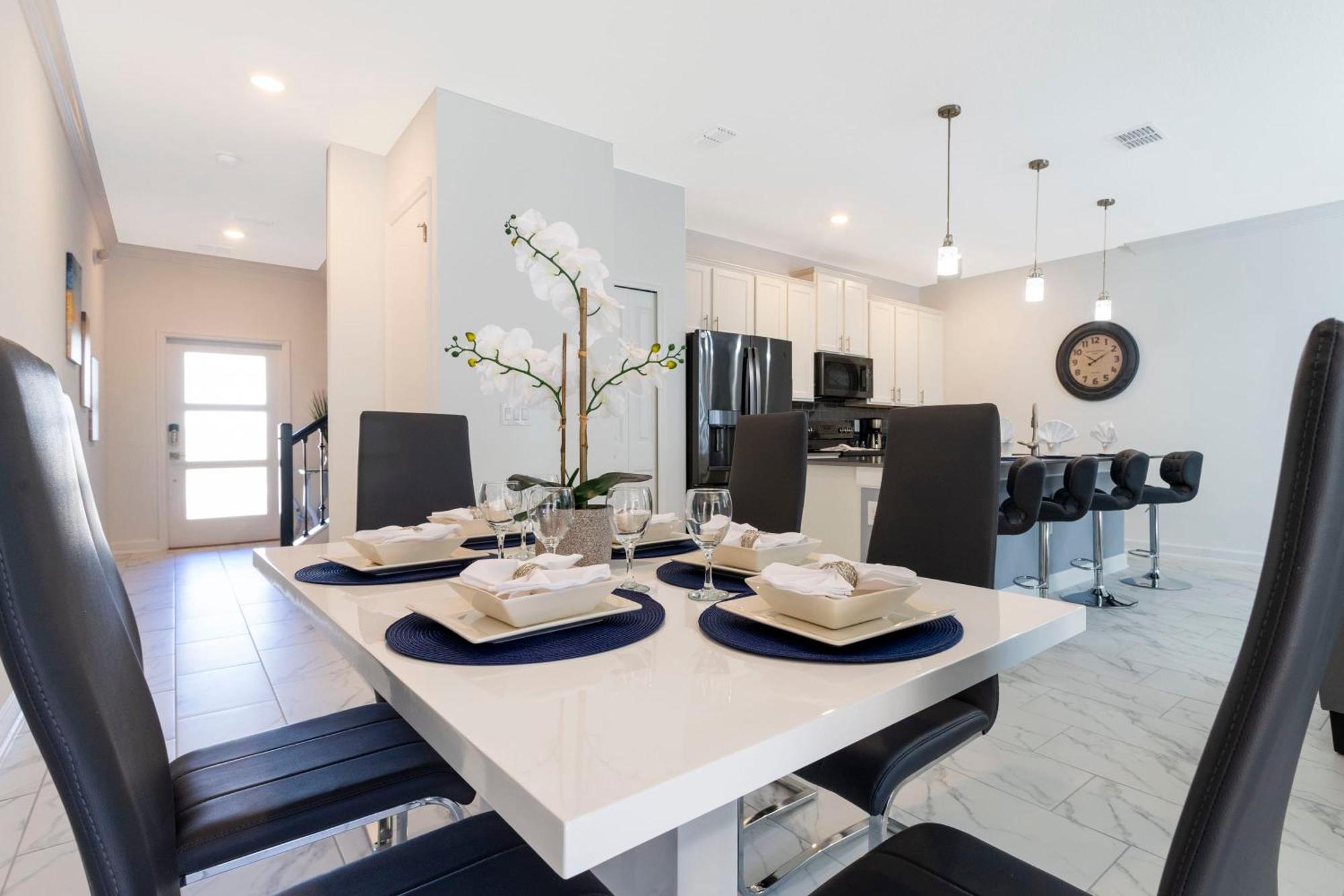 Stunning 4 Bd W/ Pool Close To @ Champions Gate 990 Kissimmee