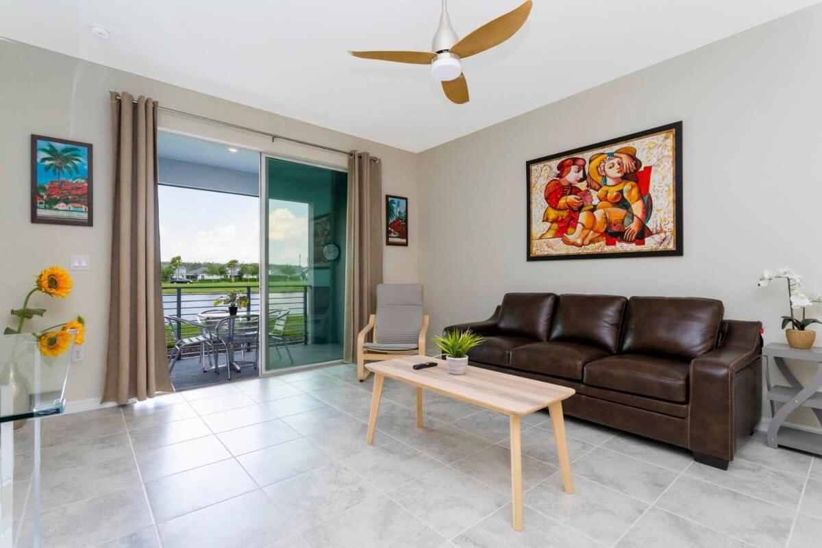 Stunning 2bd Apto Close To @ Storey 105p 3171 *