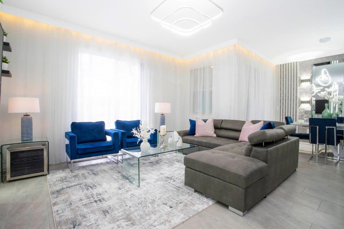 Gorgeous 4bd W/ Pool Close To @ Storey 4289 * Kissimmee
