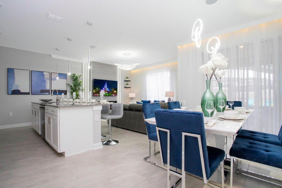 Gorgeous 4bd W/ Pool Close To @ Storey 4289