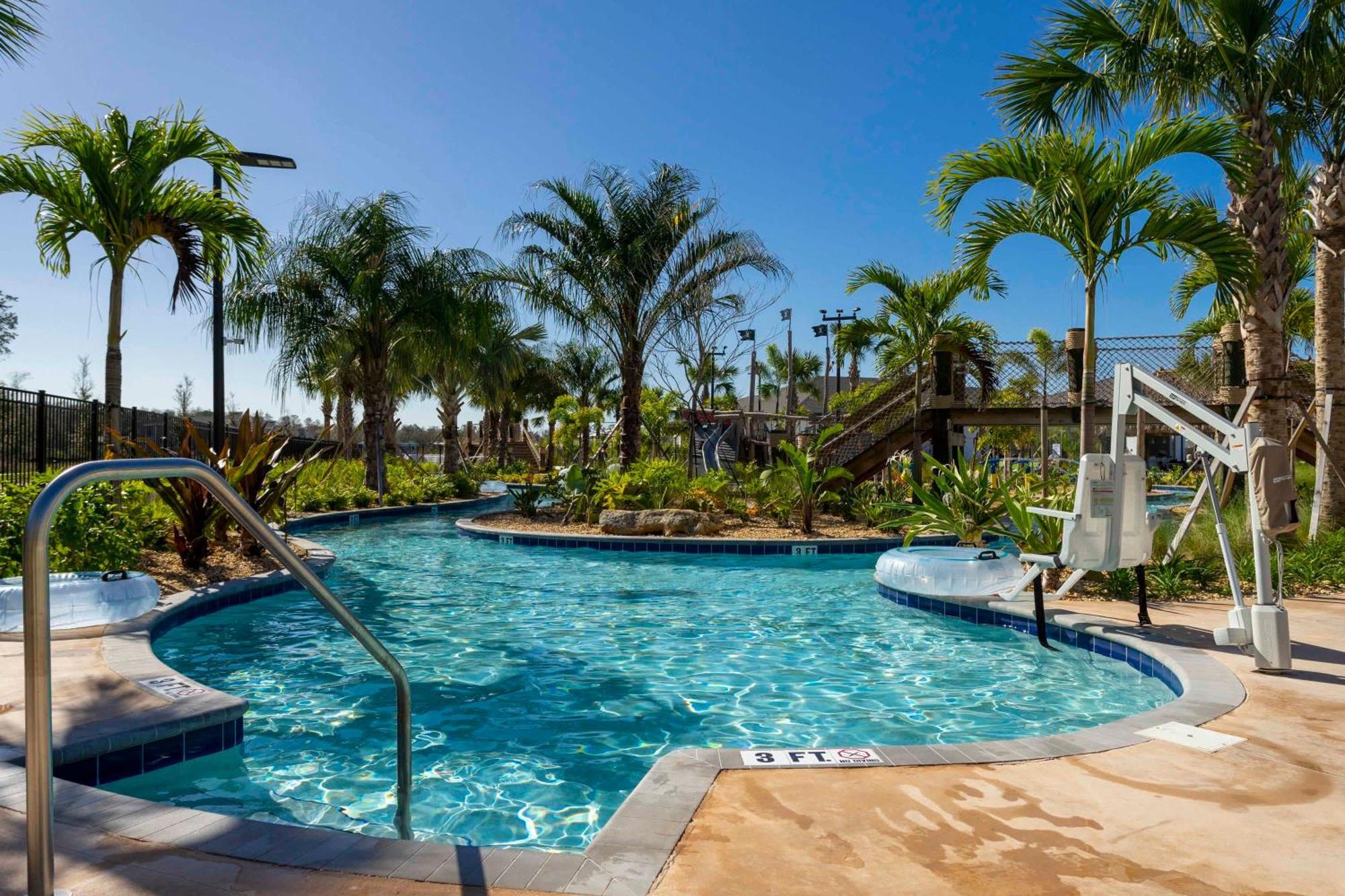 Holiday home Magnificent 5bd W/ Pool Close To @storey 4800 *