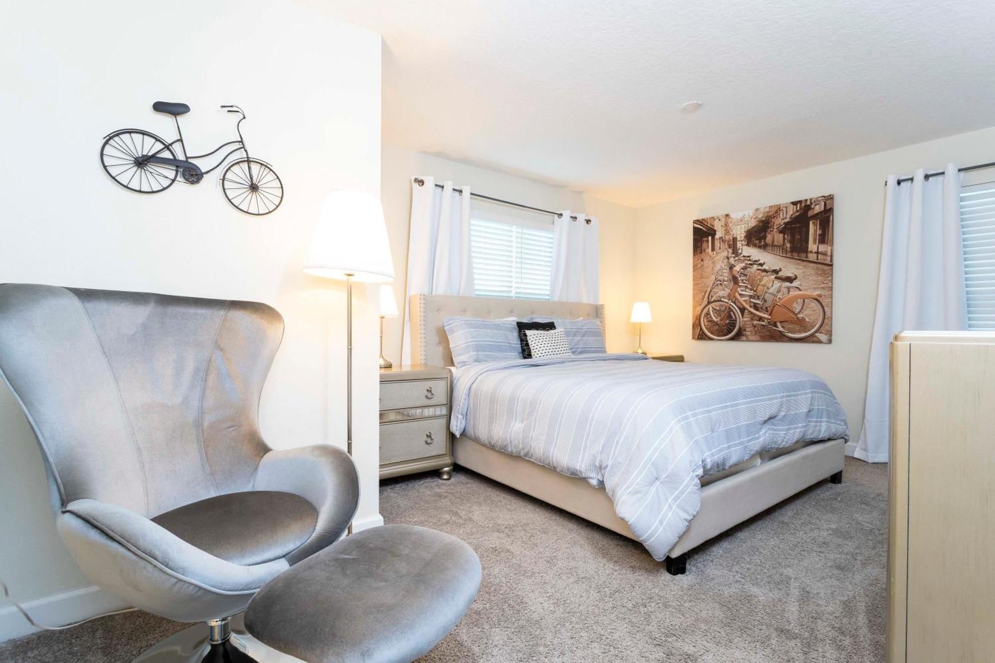 Magnificent 5bd W/ Pool Close To @storey 4800