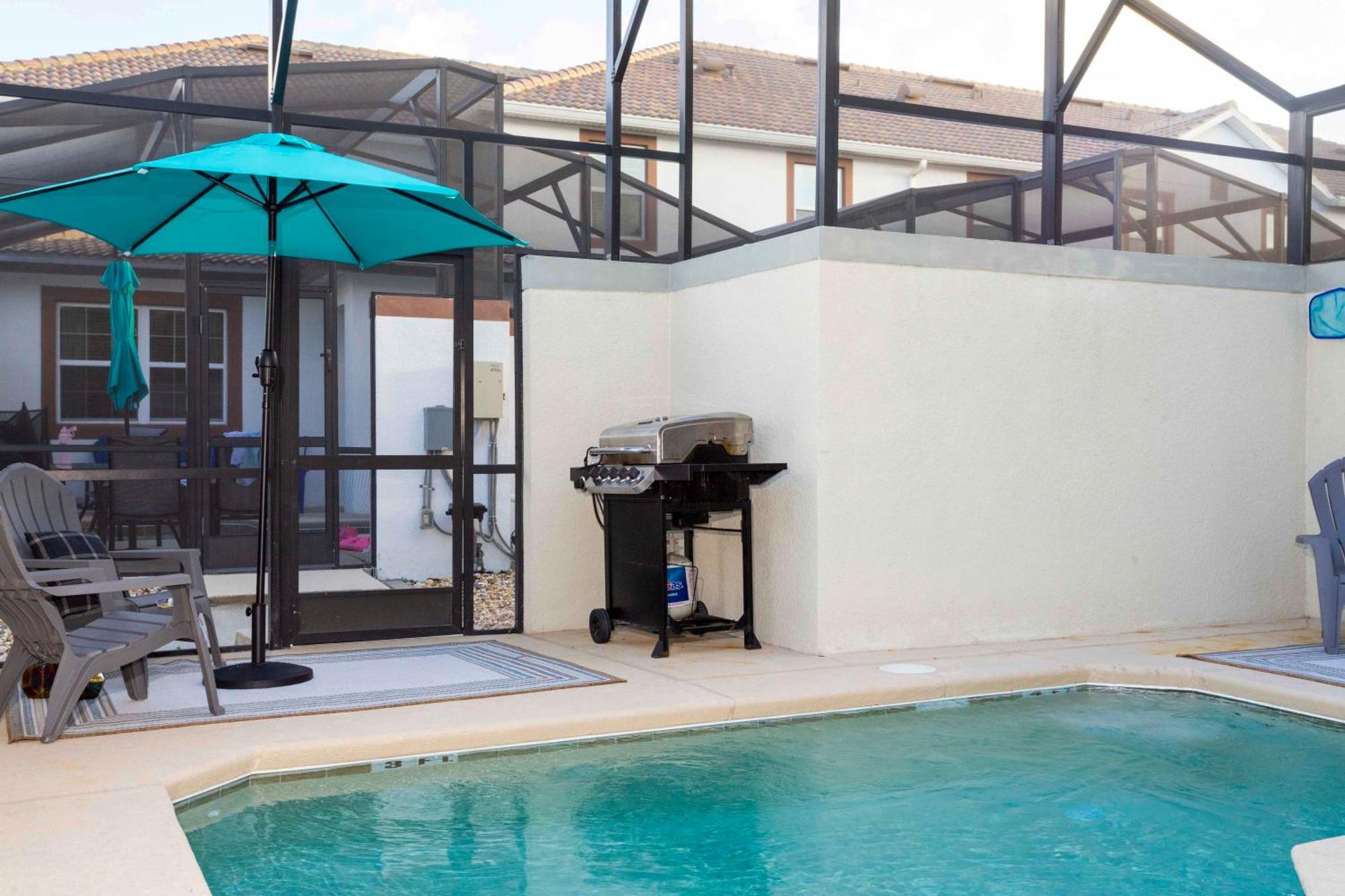 Holiday home Magnificent 5bd W/ Pool Close To @storey 4800 *
