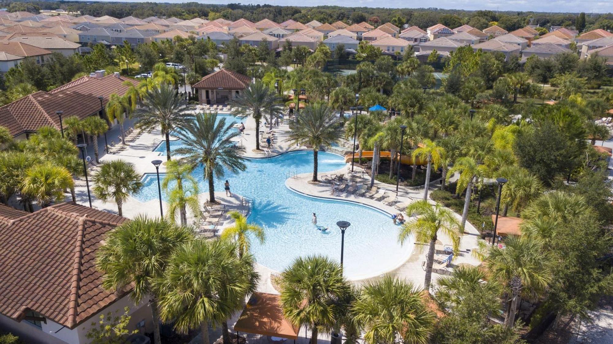 Marvelous 7 Bd W/ Pool Close To @ Solterra 6086 Holiday home *