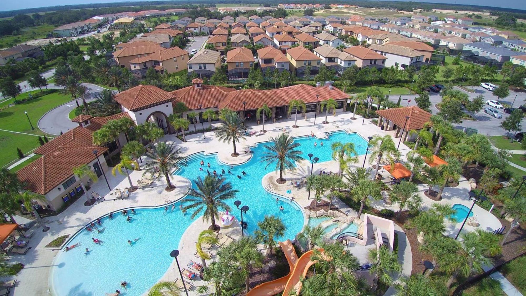 Holiday home Marvelous 7 Bd W/ Pool Close To @ Solterra 6086
