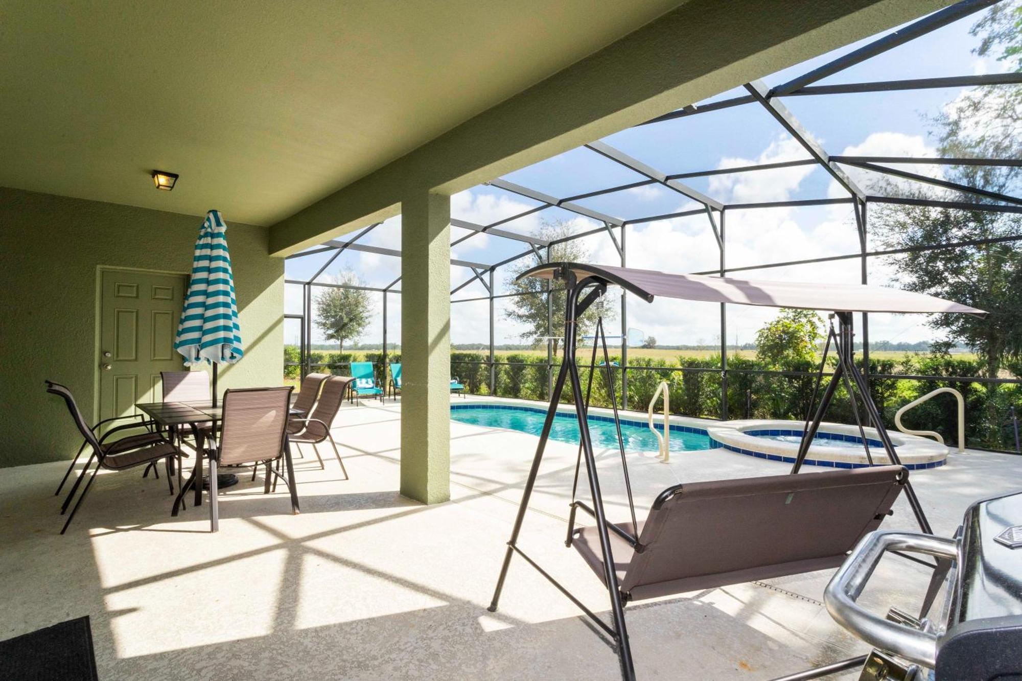 Marvelous 7 Bd W/ Pool Close To @ Solterra 6086 Davenport